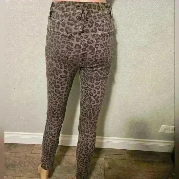 Good American Good Legs - Picture 3 of 5